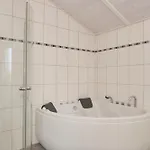 펜션 Awesome In Knebel With 2 Bedrooms And Internet