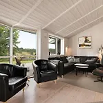 펜션 Awesome In Knebel With 2 Bedrooms And Internet