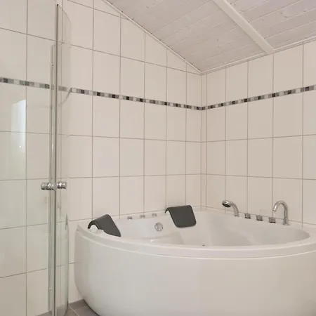 Tatil Evi Awesome In Knebel With 2 Bedrooms And Internet